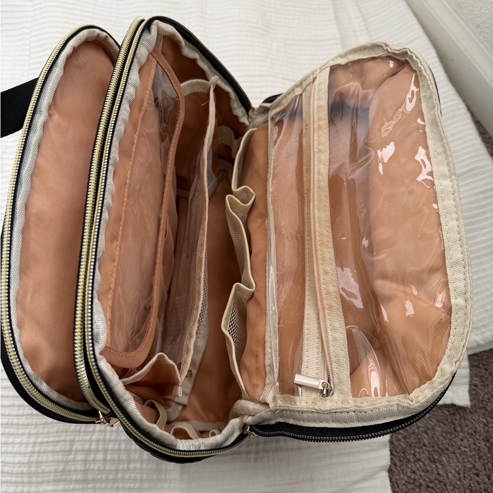Black Quilted Women's Makeup/Skincare Bag - Picture 5 of 9